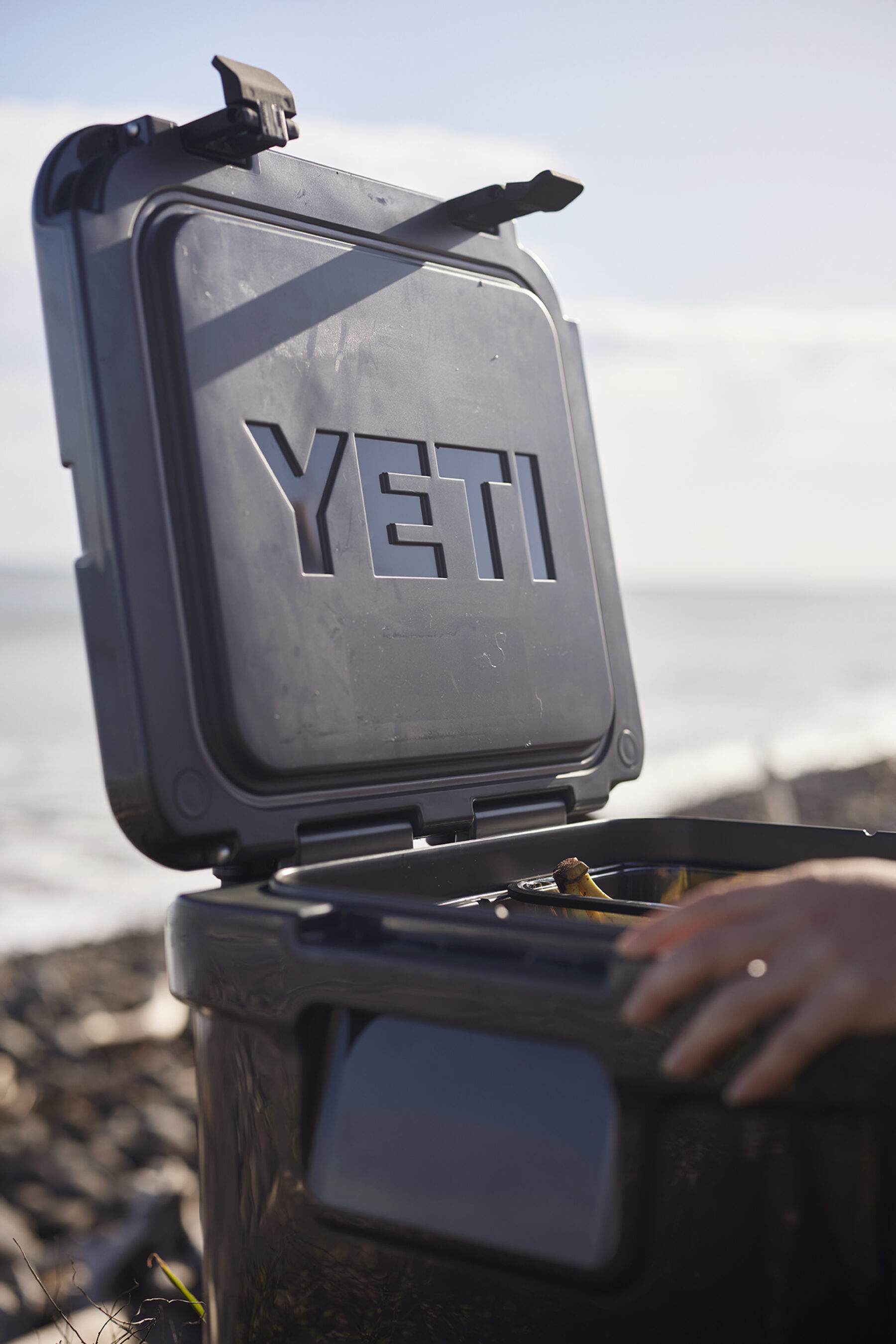Yeti Coolers - Roadie48